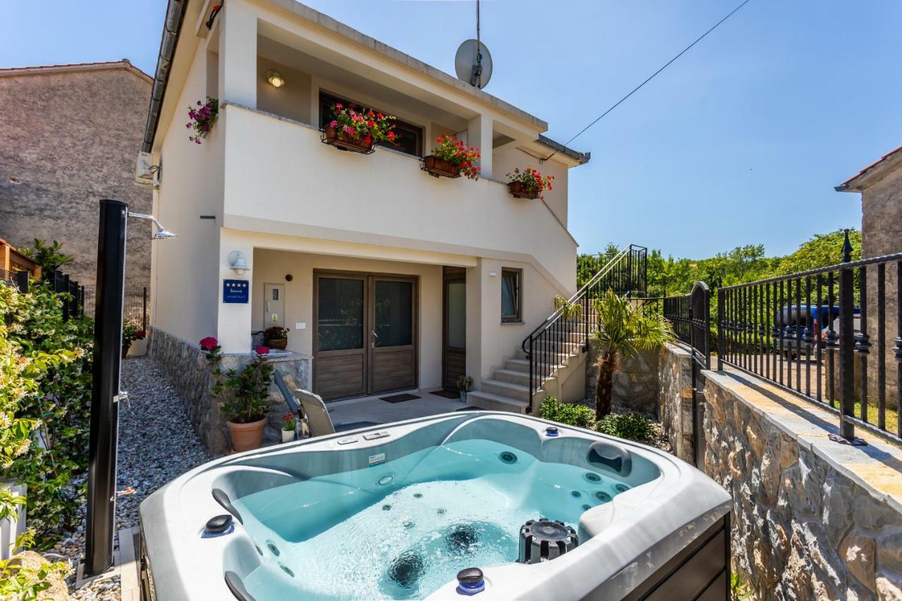 Relax Village Home Mare クルク エクステリア 写真